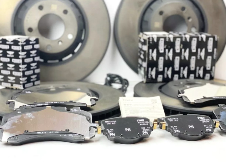 Bentley Bentayga Brake Pads & Rotors: The Ultimate W12 & V8 Service Guide